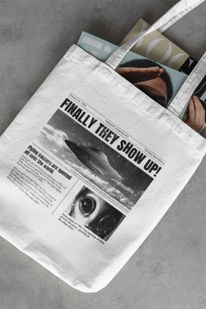 Spaceship Newspaper Zipper Tote Bag -1