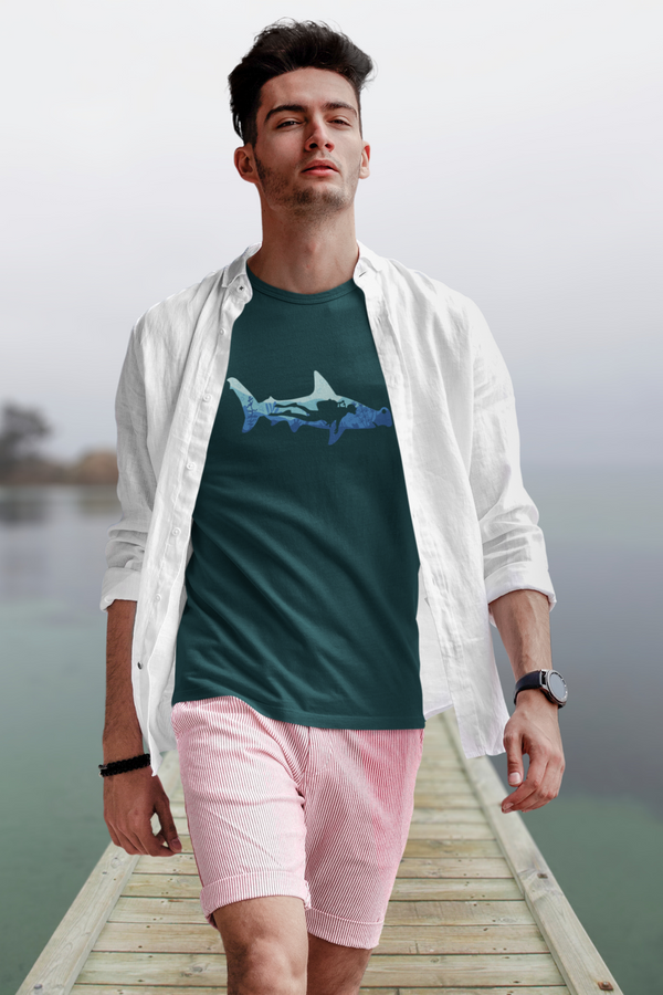 Hammerhead Shark Dive Printed T-Shirt For Men - WowWaves