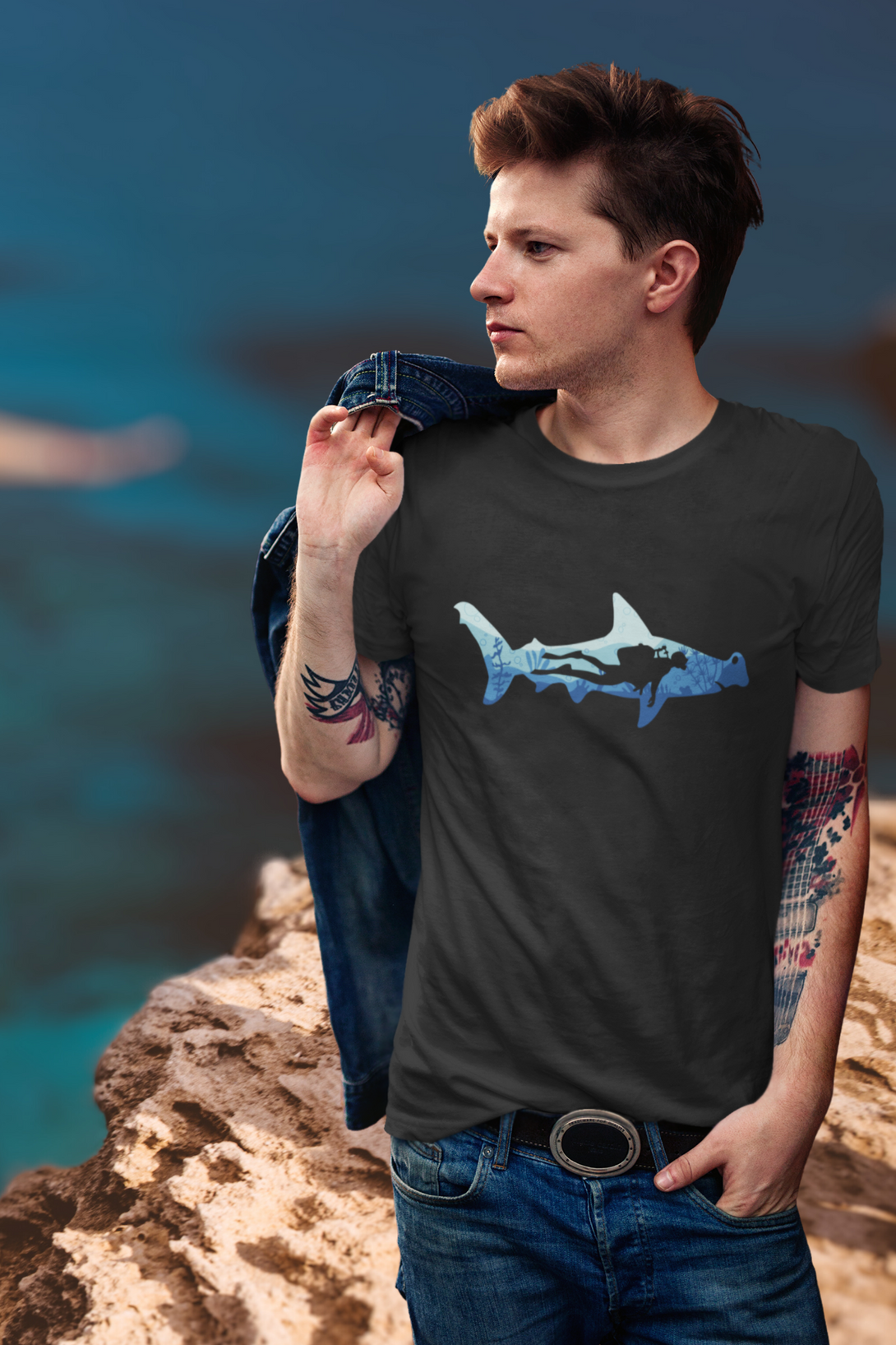 Hammerhead Shark Dive Printed T-Shirt For Men - WowWaves - 2