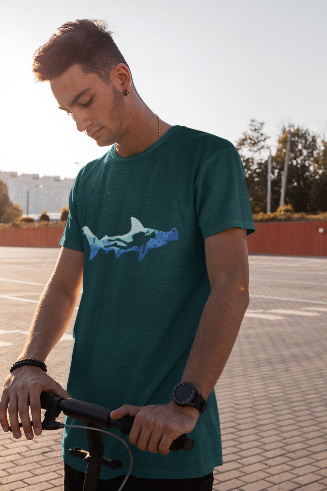 Hammerhead Shark Dive Printed T-Shirt For Men - WowWaves - 3