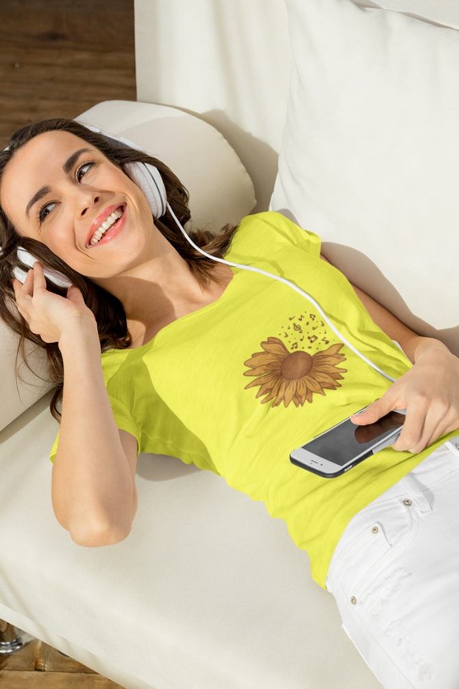 Musical Sunflower Printed Scoop Neck T-Shirt For Women - WowWaves - 4