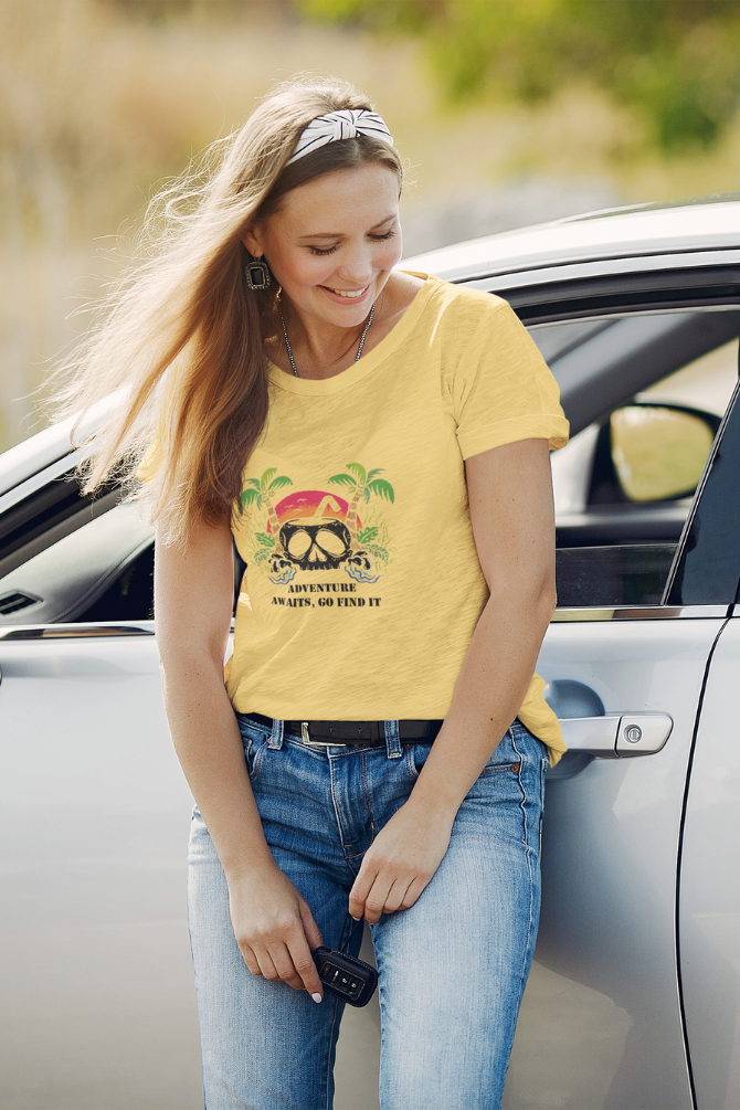 Hawaiian Beach Printed Scoop Neck T-Shirt For Women - WowWaves