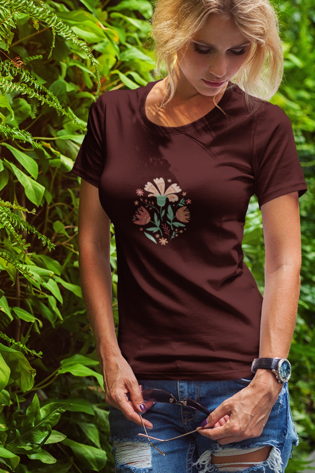 Floral Wildflowers Printed Scoop Neck T-Shirt For Women - WowWaves