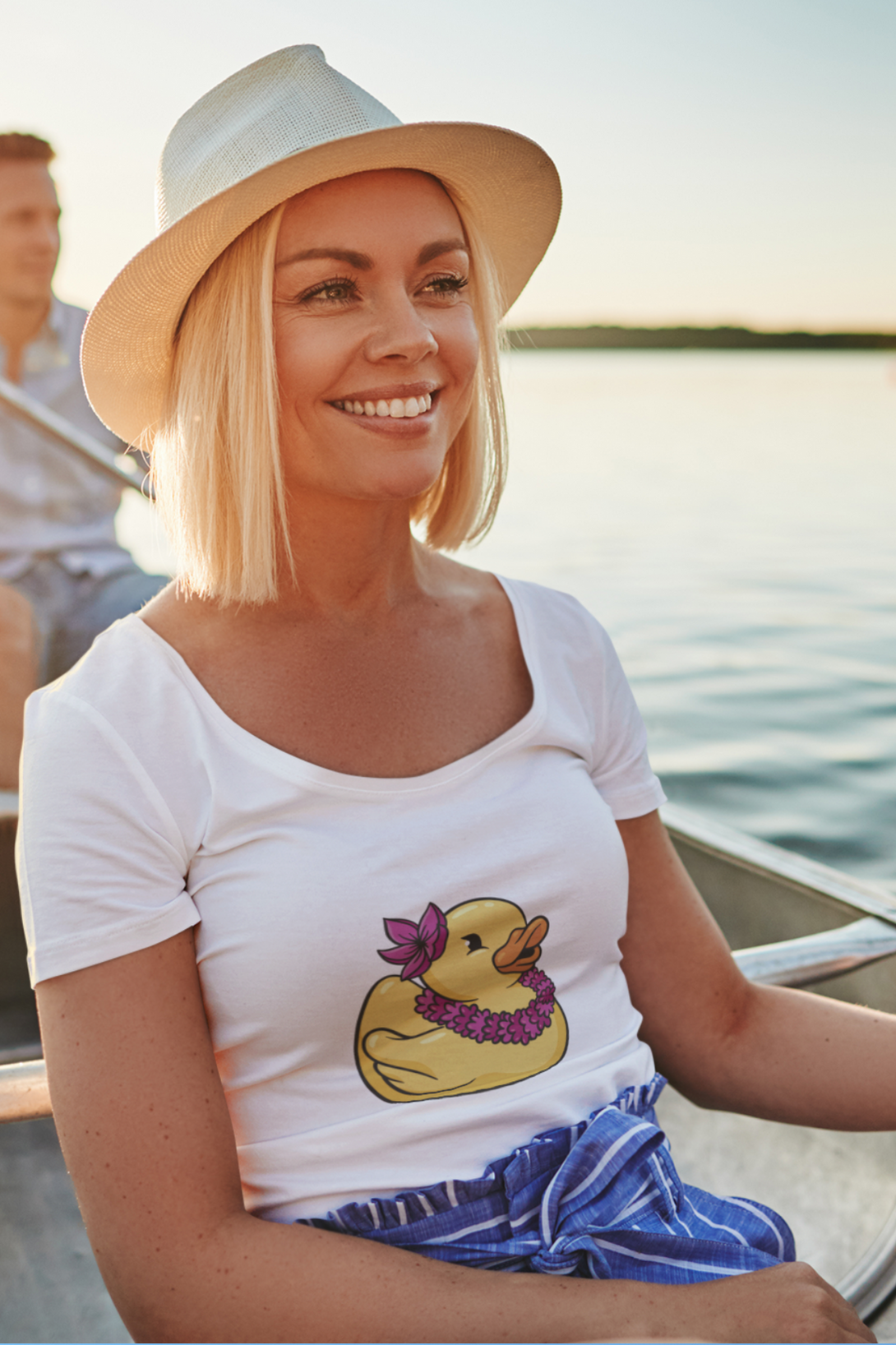 Hawaiian Duck Printed Scoop Neck T-Shirt For Women - WowWaves - 2